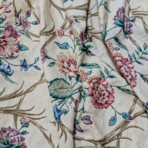 *SOLD* Vtg fabric Ramm 'Alfriston' 4yds. New w/ samples! - Picture 2 of 9